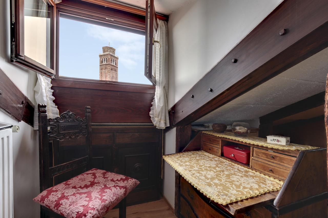 Ca' Badoer Attic Apartment Venice Exterior photo